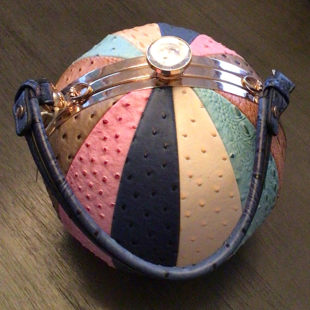 Alyssa Patchwork Round Purse Handbag in Pastel Multi New